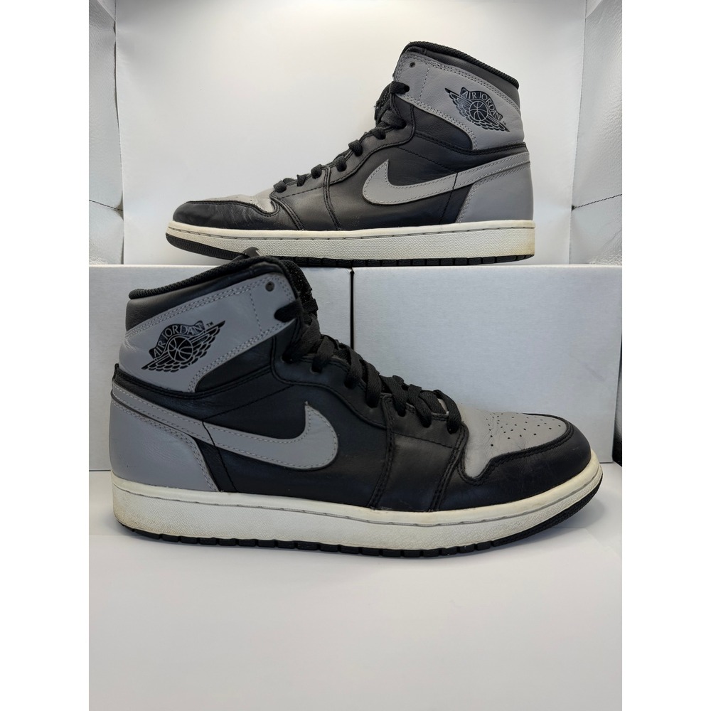 Air Jordan 1 Retro‎ "Shadow" (2013) – Size 9